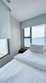 Aura Panorama