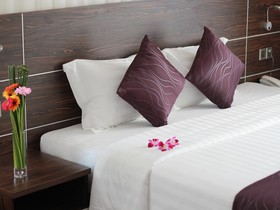 Balcony Hotel