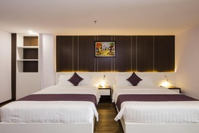Balcony Hotel