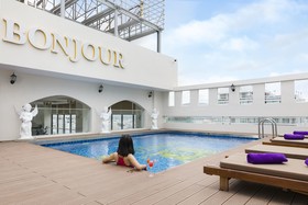 Bonjour Nha Trang Hotel