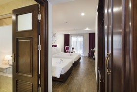 Bonjour Nha Trang Hotel