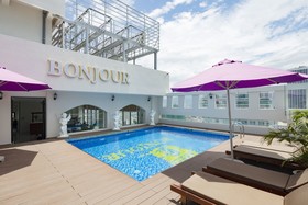 Bonjour Nha Trang Hotel