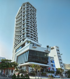 Royal Beach Boton Blue Hotel & Spa
