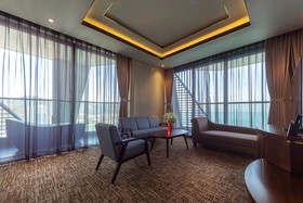 Royal Beach Boton Blue Hotel & Spa