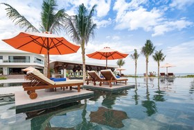 Cam Ranh Riviera Beach Resort & Spa