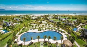 Cam Ranh Riviera Beach Resort & Spa