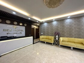 Capital O Bee Hotel