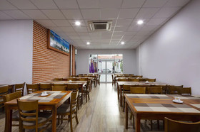 Cct Hotel Nha Trang by OYO Rooms