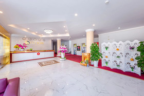 Cct Hotel Nha Trang by OYO Rooms