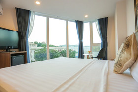 Cliff Hotel