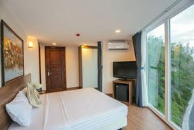 Cliff Hotel