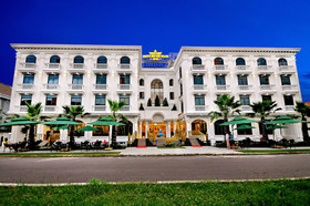 Crown Nguyen Hoang Hotel
