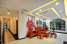 Crown Nguyen Hoang Hotel