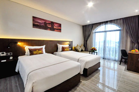 Crown Nguyen Hoang Hotel