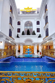 Crown Nguyen Hoang Hotel