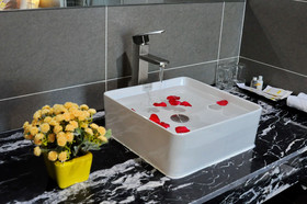 Crown Nguyen Hoang Hotel