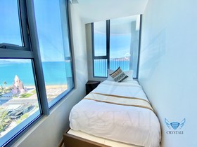 Crystali Panorama