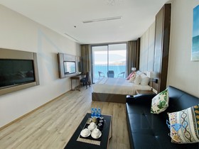 Crystali Panorama