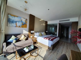 Crystali Panorama