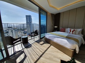 Crystali Panorama