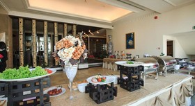 Den Long Do Hotel