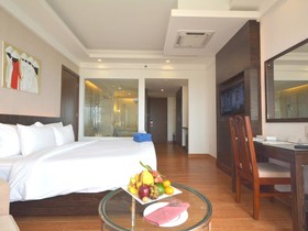 Ocean Waves Resort Cam Ranh