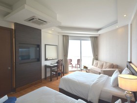 Ocean Waves Resort Cam Ranh