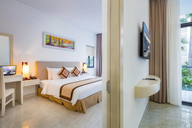 Diamond Bay Condotel Resort