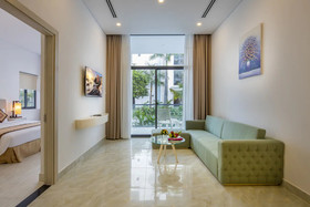 Diamond Bay Condotel Resort