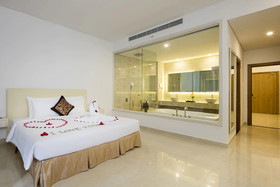 Diamond Bay Condotel Resort