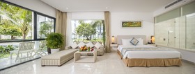 Diamond Bay Condotel Resort
