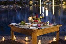 Diamond Bay Condotel Resort