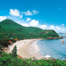 Diamond Bay Condotel Resort