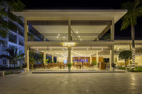 Diamond Bay Condotel Resort