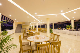 Diamond Bay Condotel Resort