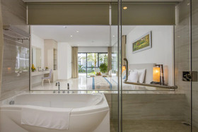 Diamond Bay Condotel Resort