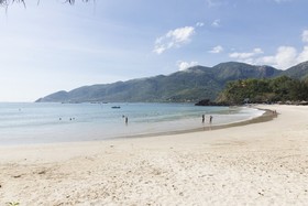 Diamond Bay Condotel Resort