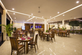 Diamond Bay Condotel Resort