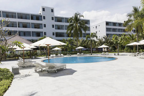 Diamond Bay Condotel Resort