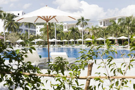 Diamond Bay Condotel Resort