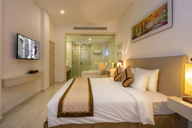 Diamond Bay Condotel Resort
