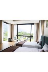 Diamond Bay Golf & Villas