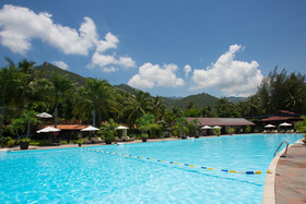 Diamond Bay Resort & Spa