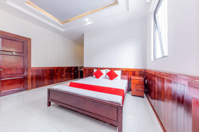 Duy Nhat Hotel by OYO Rooms