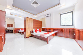 Duy Nhat Hotel by OYO Rooms