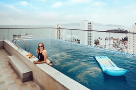 Elite Hotel