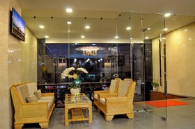 Full House Hotel