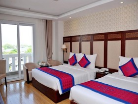 Galliot Hotel