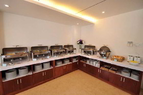 Golden Beach Hotel