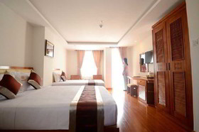 Golden Beach Hotel
